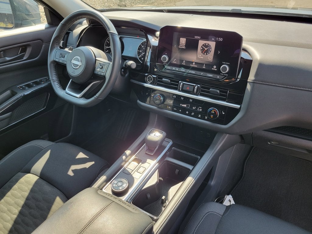 2024 Nissan Pathfinder SV 4WD