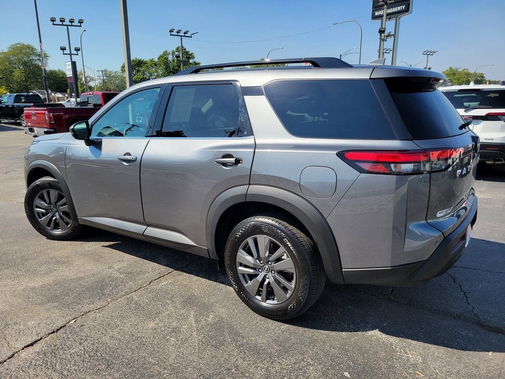 2024 Nissan Pathfinder SV 4WD