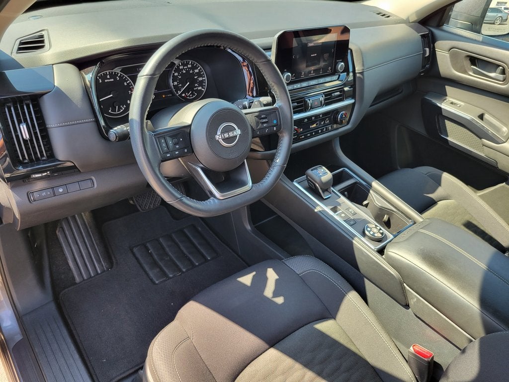 2024 Nissan Pathfinder SV 4WD