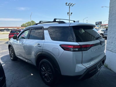 2022 Nissan Pathfinder SV 4WD