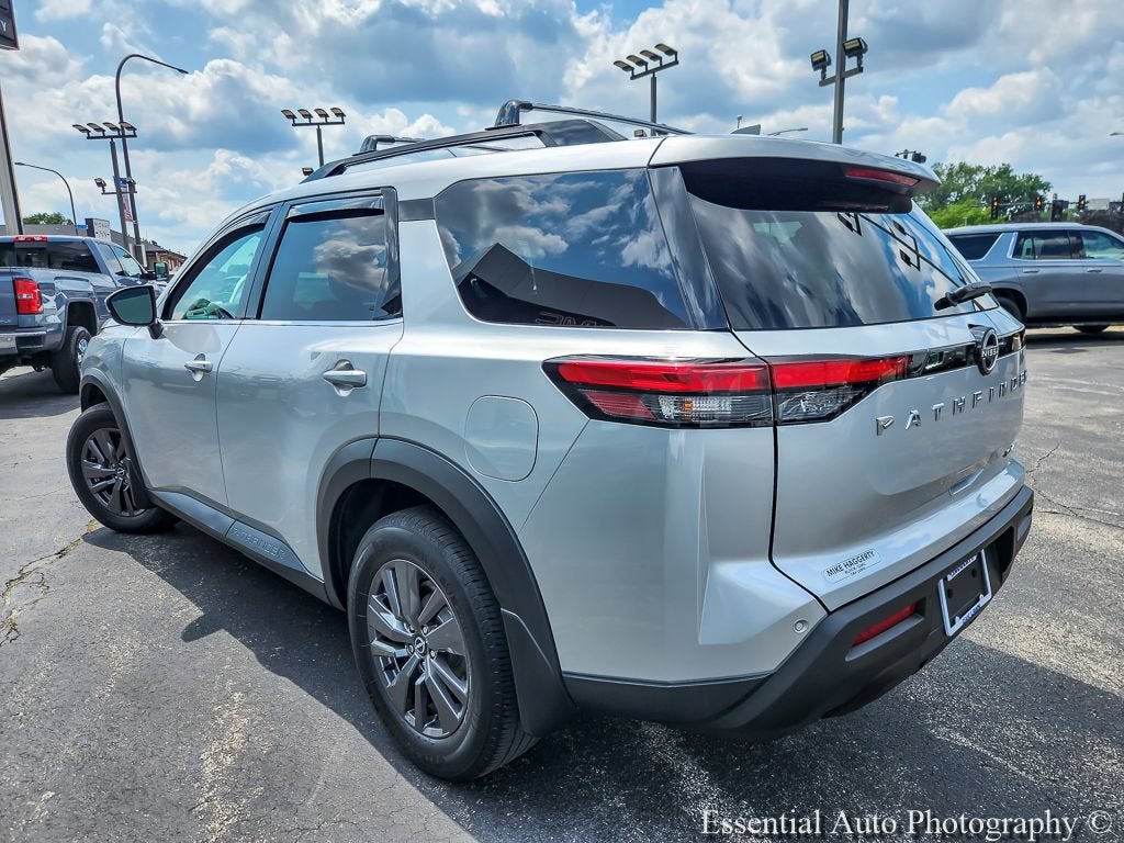 2022 Nissan Pathfinder SV 4WD