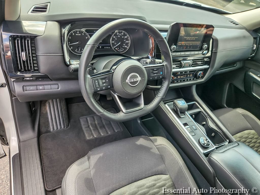 2022 Nissan Pathfinder SV 4WD