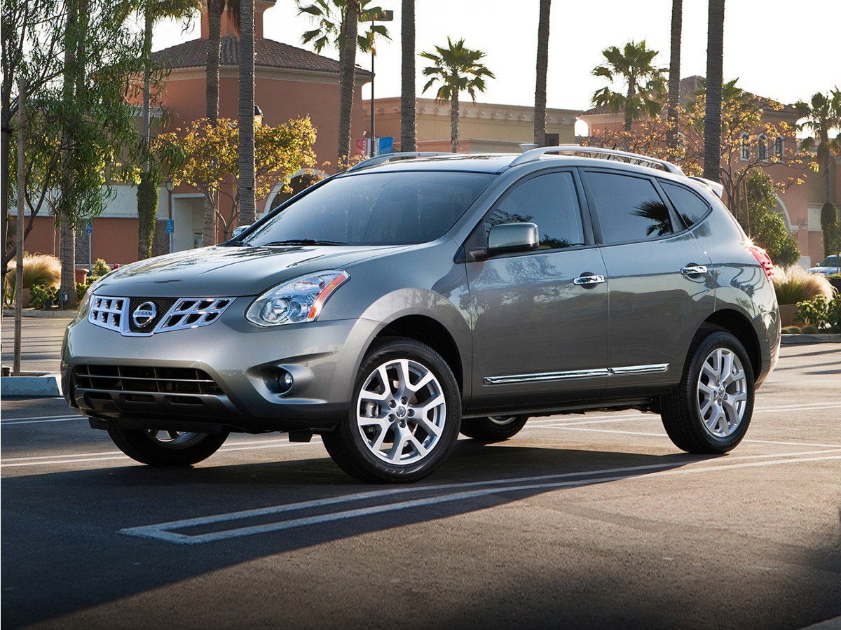 2015 Nissan Rogue Select S FWD's photo
