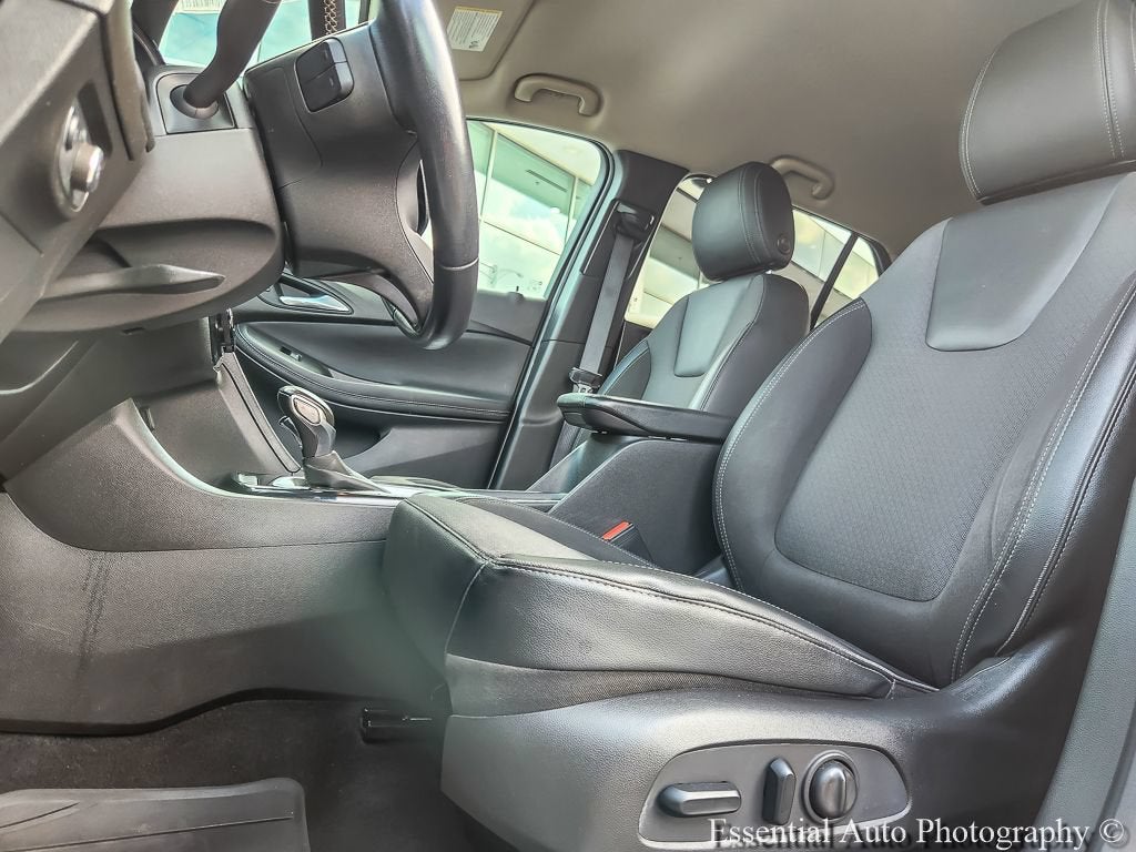 2022 Buick Encore GX Select