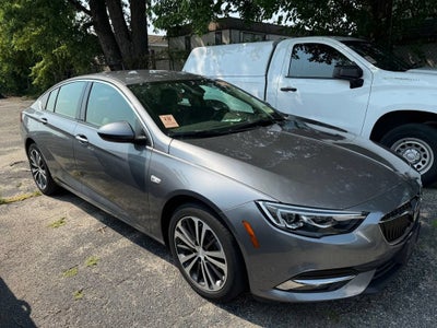 2020 Buick Regal Sportback Essence