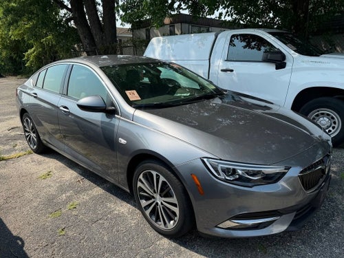 2020 Buick Regal Sportback Essence