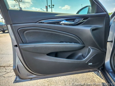 2020 Buick Regal Sportback Essence