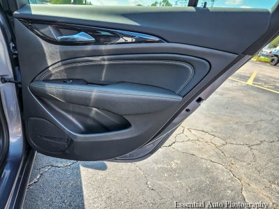 2020 Buick Regal Sportback Essence