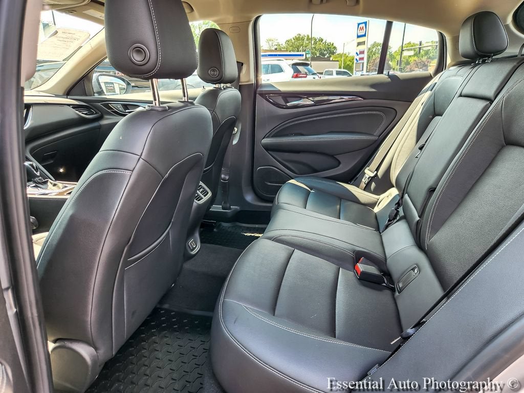 2020 Buick Regal Sportback Essence