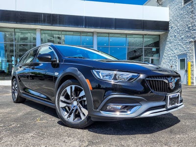 2018 Buick Regal TourX Essence