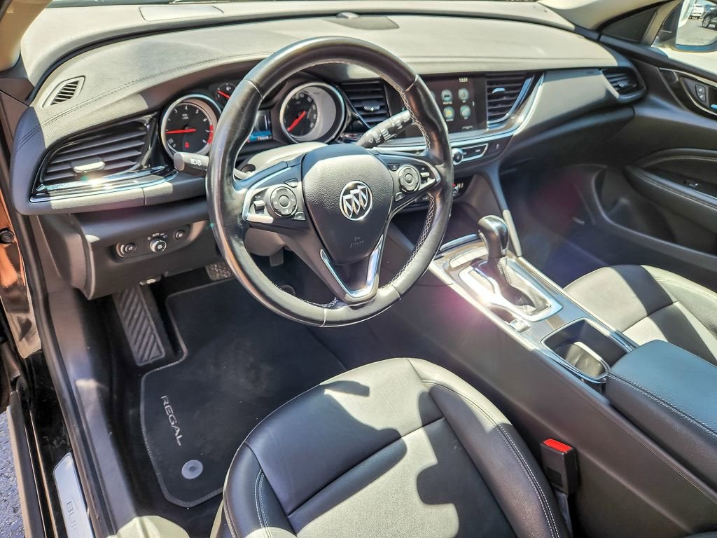 2018 Buick Regal TourX Essence