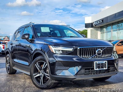 2024 Volvo XC40 Core Bright Theme