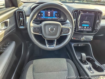 2024 Volvo XC40 Core Bright Theme