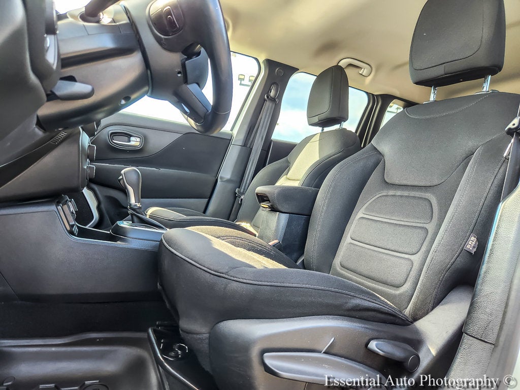 2019 Jeep Renegade Latitude FWD